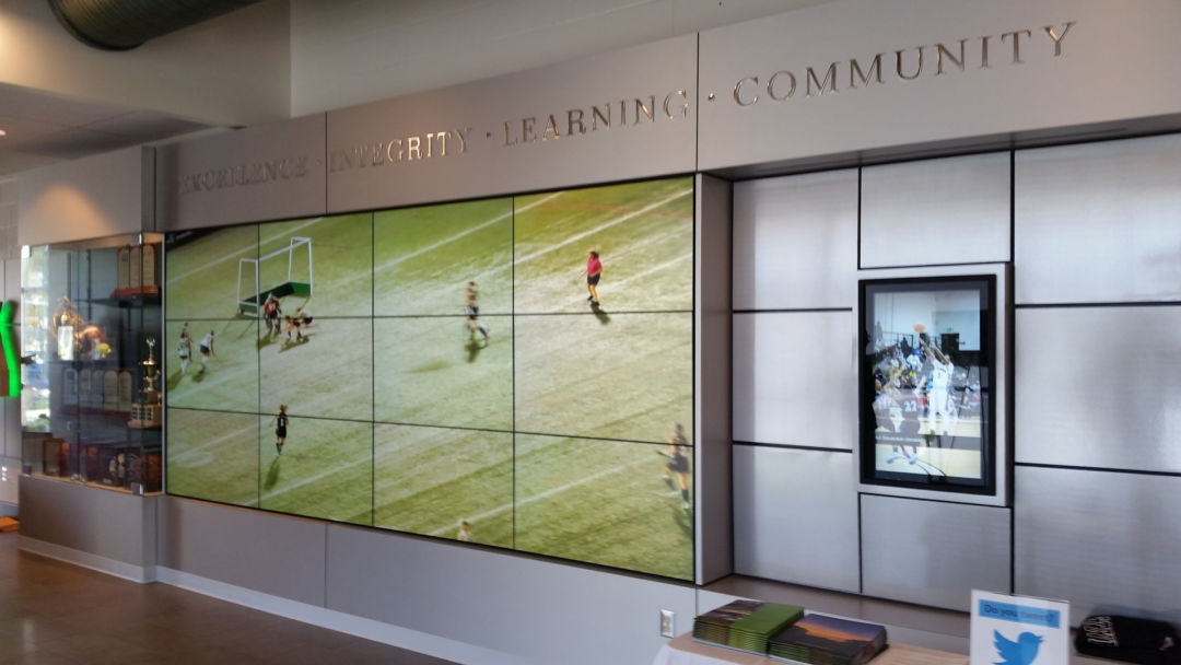 digital signage for educational environments